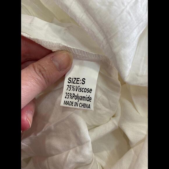 White Size Sm. Sleeveless with Ruffles High Neck Tie Front Knee Length Dress - Picture 4 of 4